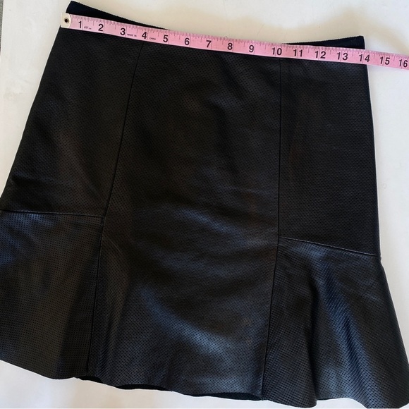 Sandro || Perforated Lamb Leather Flutter Mini Skirt Black 2 - Picture 7 of 9